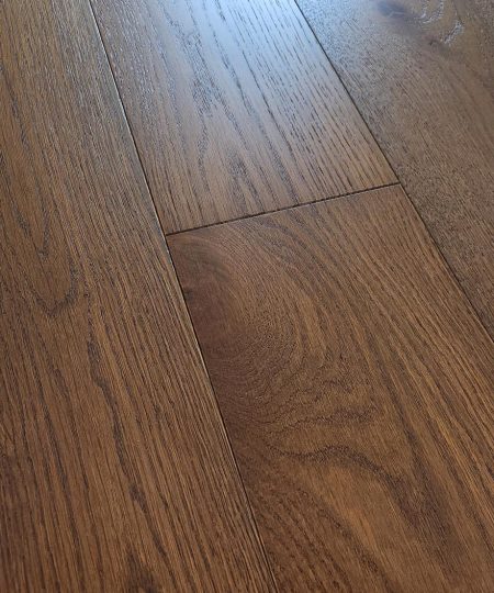 parquet rovere brown con nodi 01