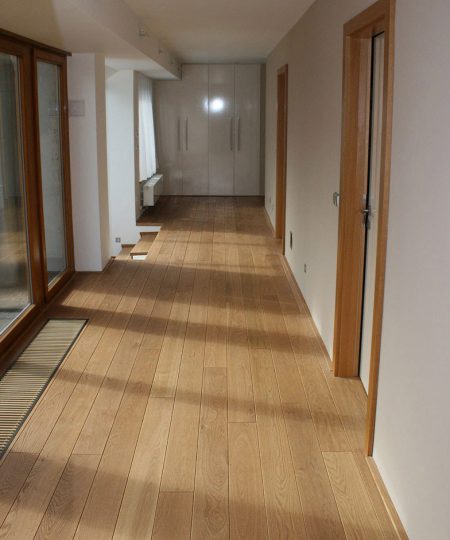 parquet rovere naturale con piccoli nodi maxiplancia 02