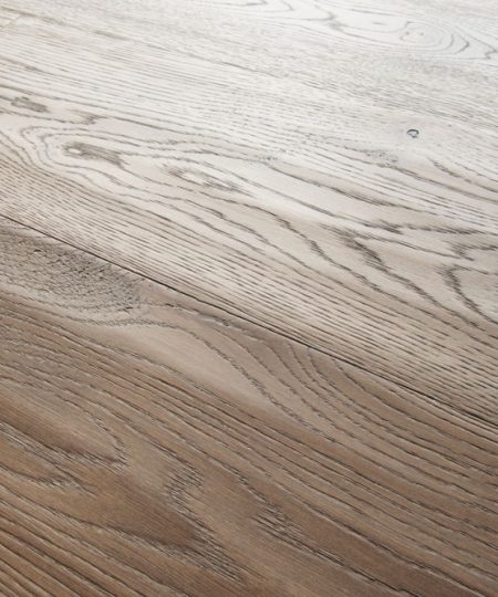 parquet rovere naturale piallato con spaccature maxiplancia tono su tono 04